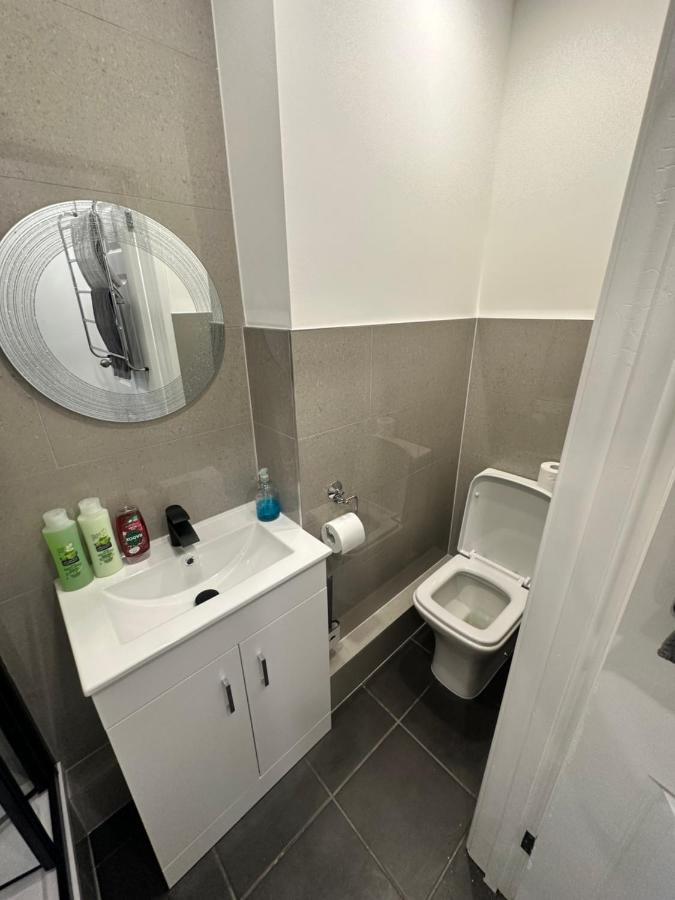 Modern Flat In Central Egham By Windsor Castle, Staines-Upon-Thames And Heathrow Airport Luaran gambar