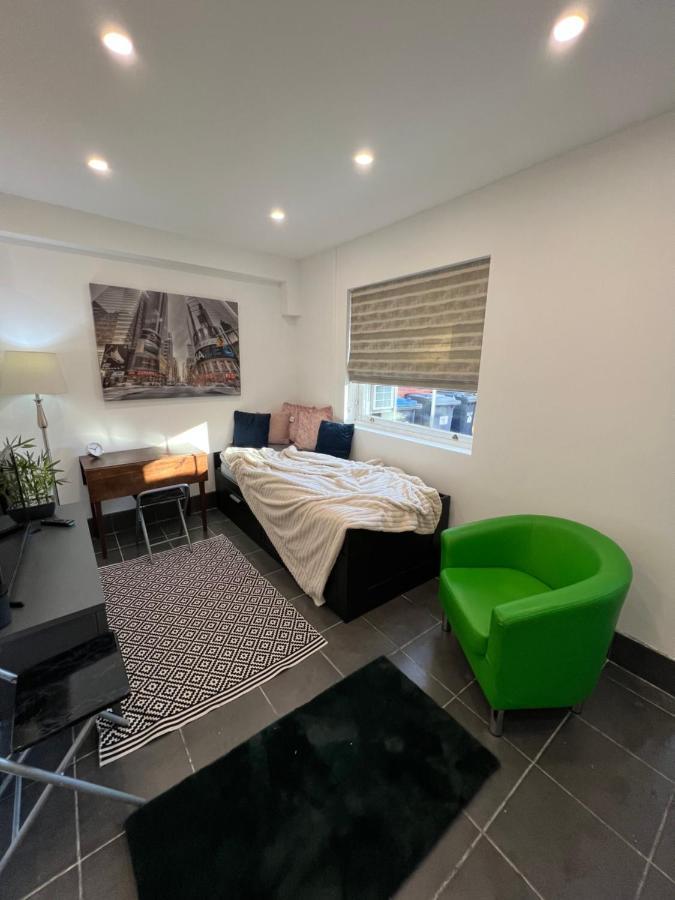 Modern Flat In Central Egham By Windsor Castle, Staines-Upon-Thames And Heathrow Airport Luaran gambar
